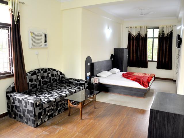 Hotel Devi Mahal Katra  Bagian luar foto