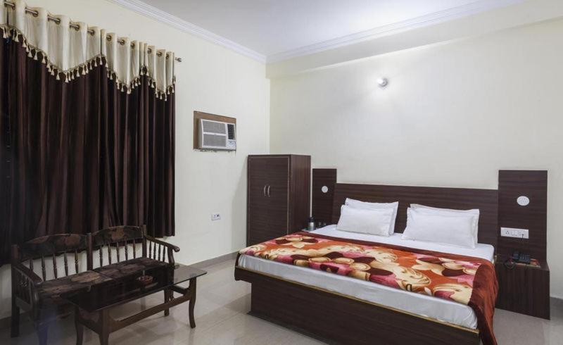 Hotel Devi Mahal Katra  Bagian luar foto